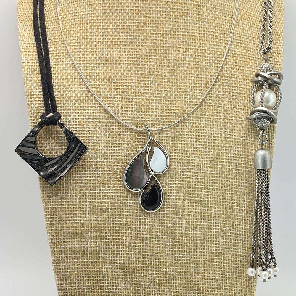 Lia Sophia Silver Tone Necklace Lot Vintage Faux Pearl Velvet Rope 3pc